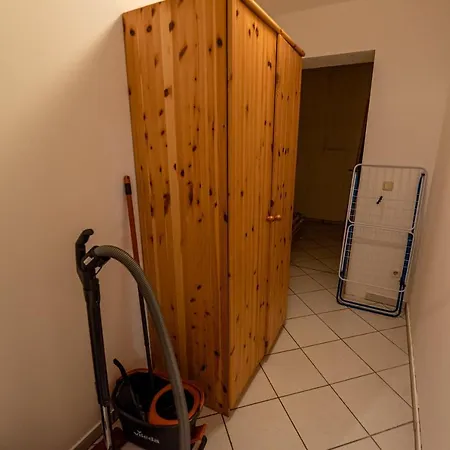 105 M2 Arbeiterwohnung Mit 2 Extra Schlafzimmern Fuer 7 Personen Appartamento *