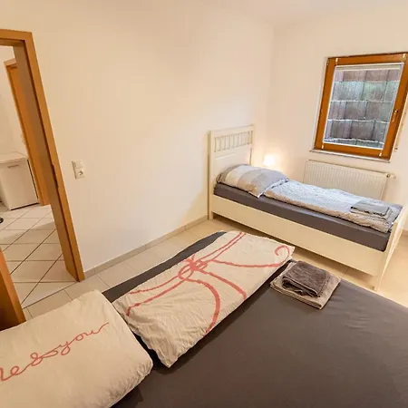 Appartamento 105 M2 Arbeiterwohnung Mit 2 Extra Schlafzimmern Fuer 7 Personen Wörrstadt