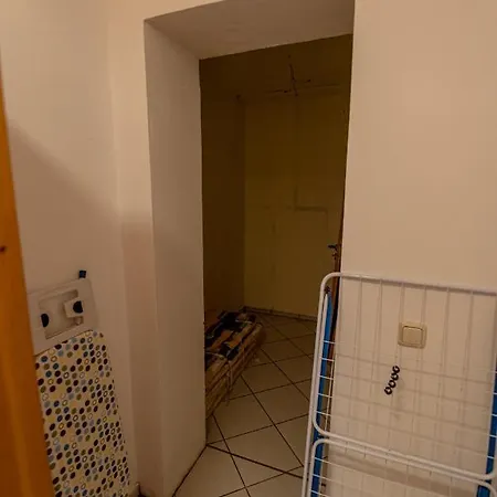 105 M2 Arbeiterwohnung Mit 2 Extra Schlafzimmern Fuer 7 Personen * Wörrstadt