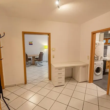 105 M2 Arbeiterwohnung Mit 2 Extra Schlafzimmern Fuer 7 Personen *