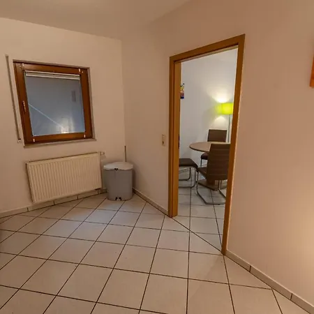 105 M2 Arbeiterwohnung Mit 2 Extra Schlafzimmern Fuer 7 Personen Appartamento Wörrstadt