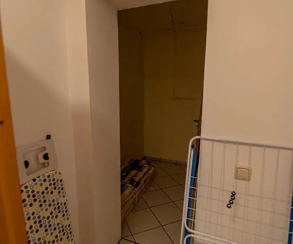 105 M2 Arbeiterwohnung Mit 2 Extra Schlafzimmern Fuer 7 Personen * Wörrstadt